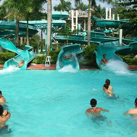 Fontana Hotel And Villas - Fontana Hot Spring Leisure Parks Mabalacat Dış mekan fotoğraf
