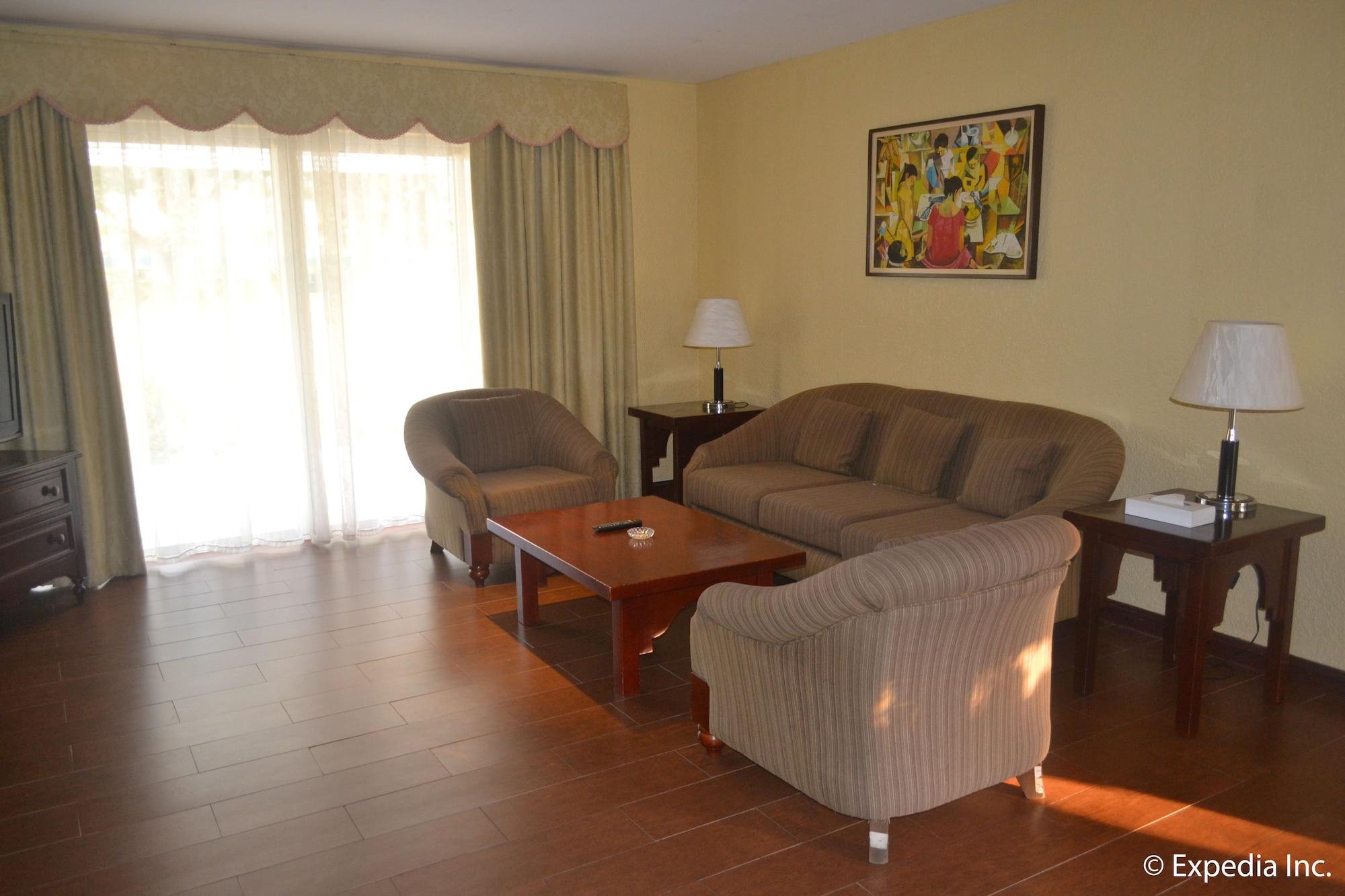 Fontana Hotel And Villas - Fontana Hot Spring Leisure Parks Mabalacat Dış mekan fotoğraf