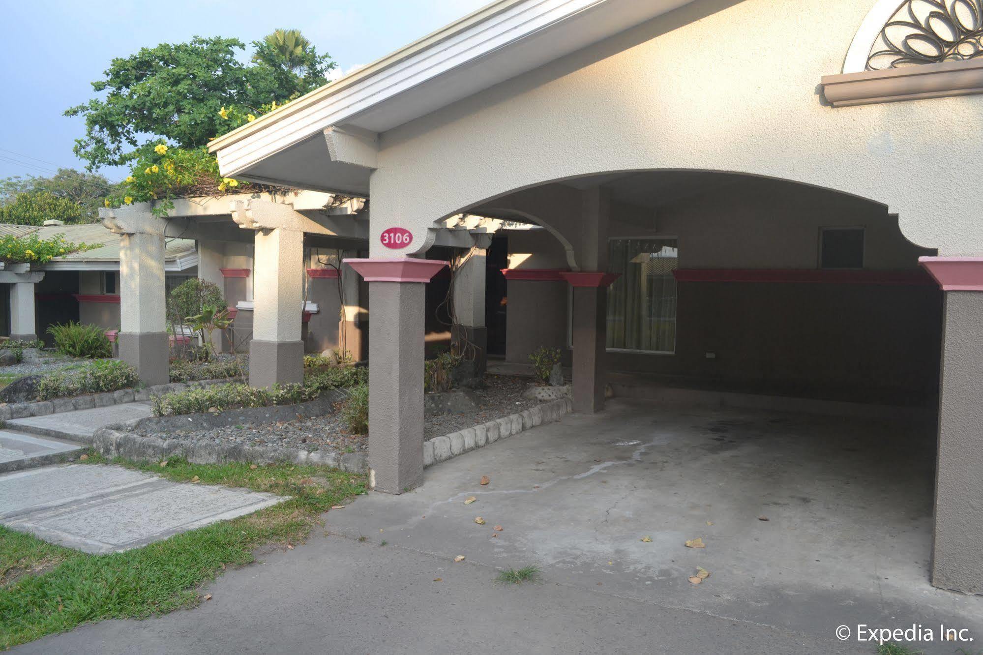 Fontana Hotel And Villas - Fontana Hot Spring Leisure Parks Mabalacat Dış mekan fotoğraf