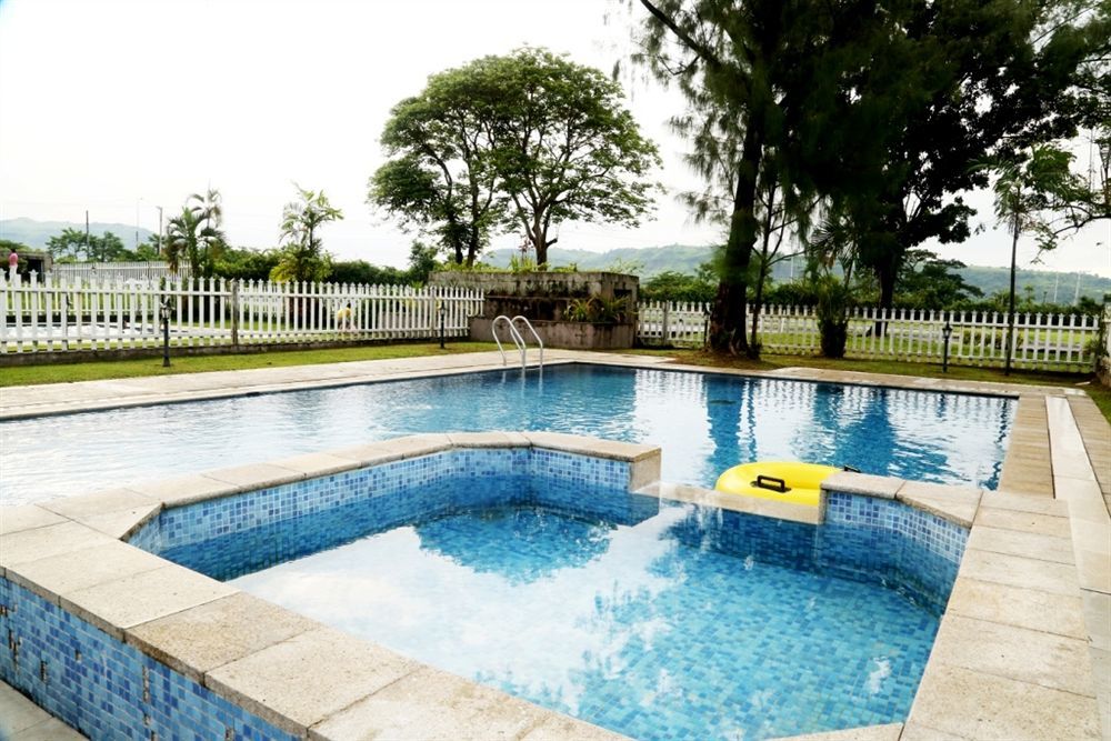 Fontana Hotel And Villas - Fontana Hot Spring Leisure Parks Mabalacat Dış mekan fotoğraf